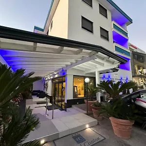 *** Hotel Clinton Italie